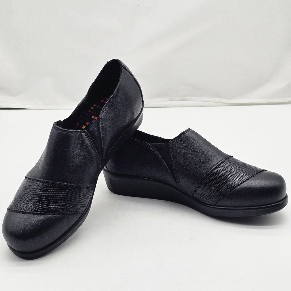 SAS Slip On Shoes Women 7 WW Black Leather Comfort Snake Print H8953477
